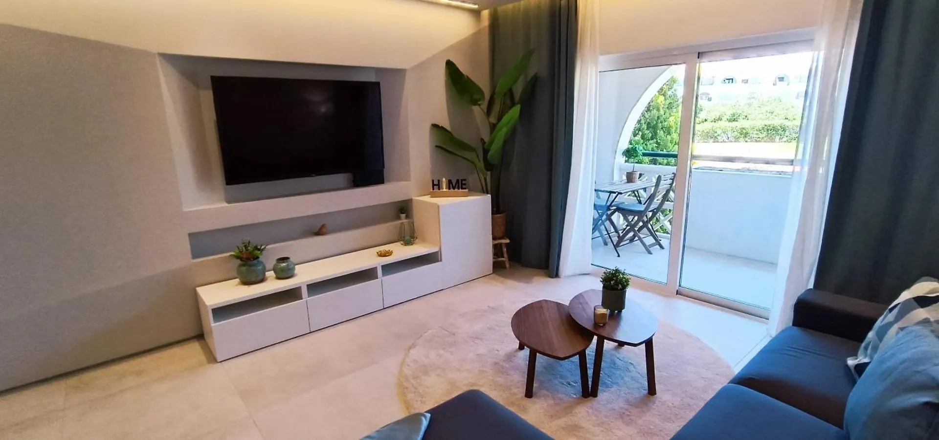 209 Modern Apartment In Central Albufeira Close To Everything 0*,  Portugal