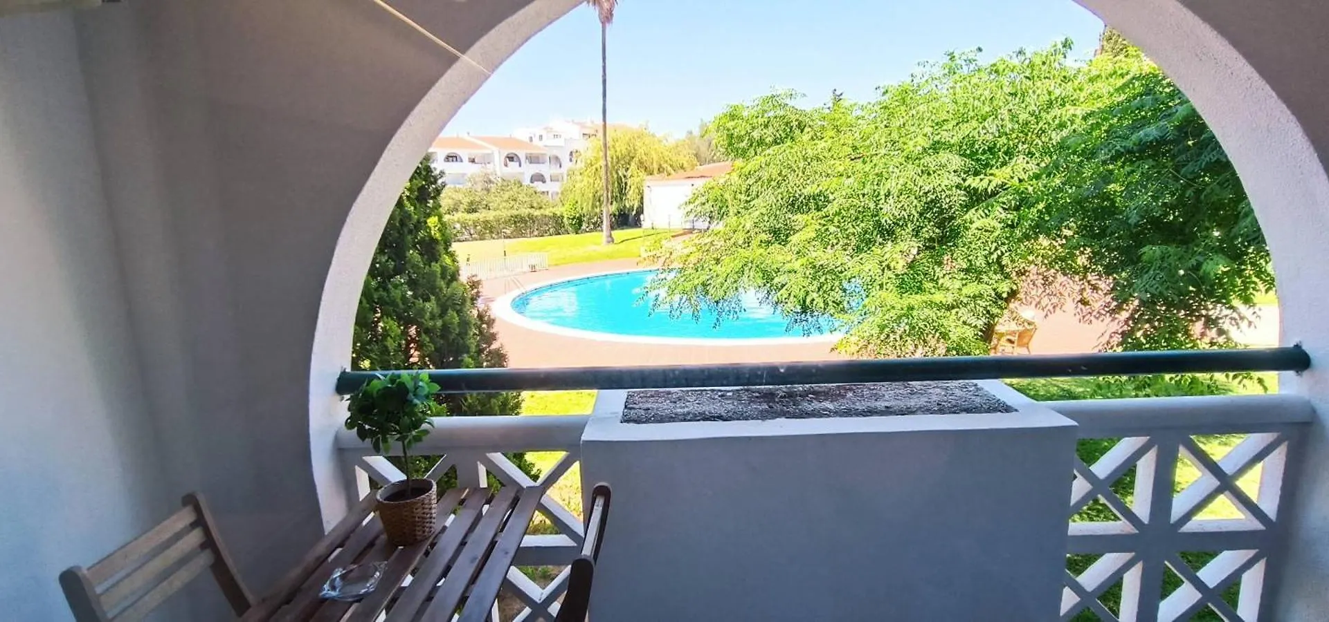209 Modern Apartment In Central Albufeira Close To Everything